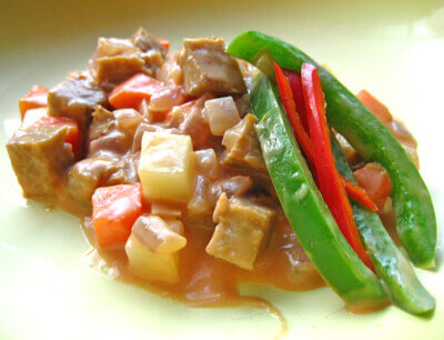 Spicy Vegan Kaldereta