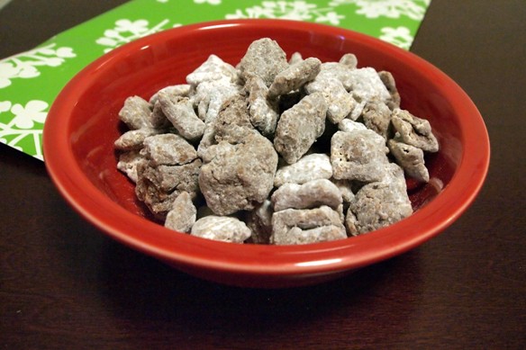 584_2D00_PuppyChow.jpg