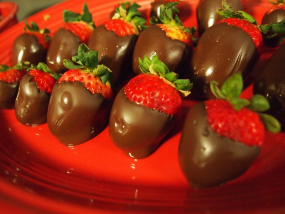 Iconic Valentine’s Day: Chocolate-Covered Strawberries