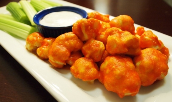 buffalo_2D00_cauliflower_2D00_wings.JPG