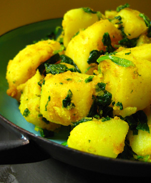 Curried Potatoes and Spinach