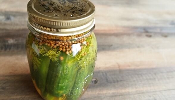 Do It Yourself: Spicy Dill Pickle Recipe