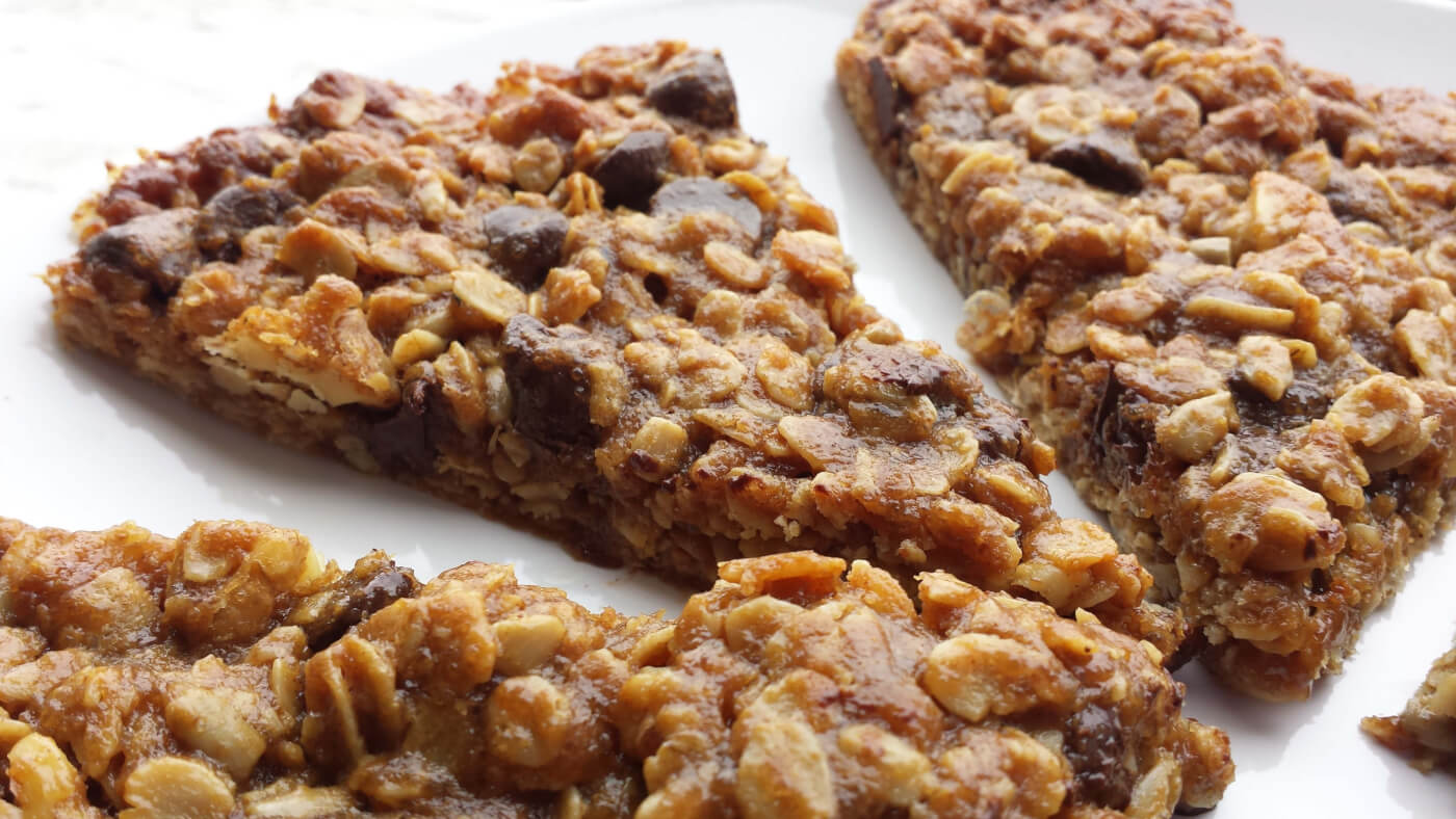 Ooey Gooey Chocolate Chip Chewy Bars
