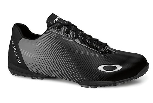 Guys' Guide to Leather-Free Golf Shoes | PETA
