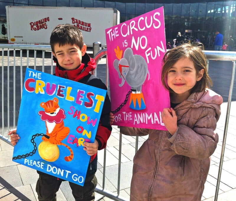 Kids Protesting Ringling Bros.