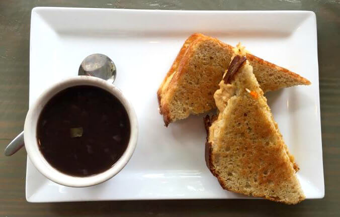 Ballyhoos Grilled Cheese