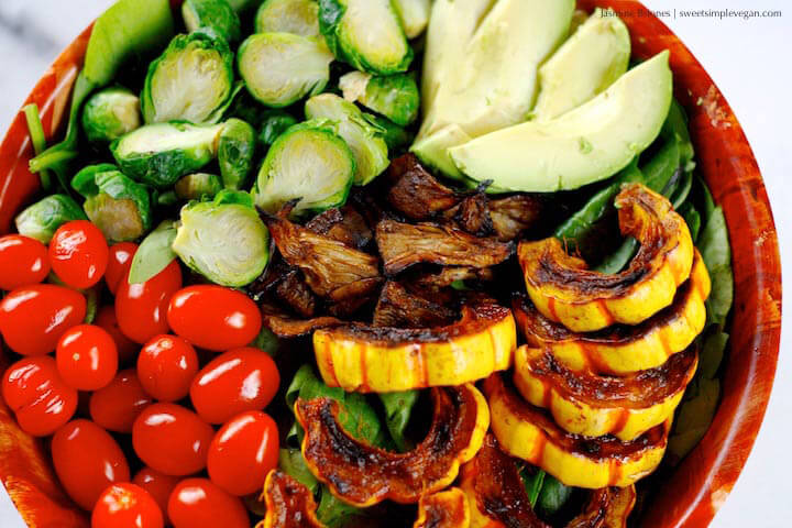 1Cinnamon-Maple-Delicata-Squash-Salad-w-Vegan-Jackfruit-Bacon
