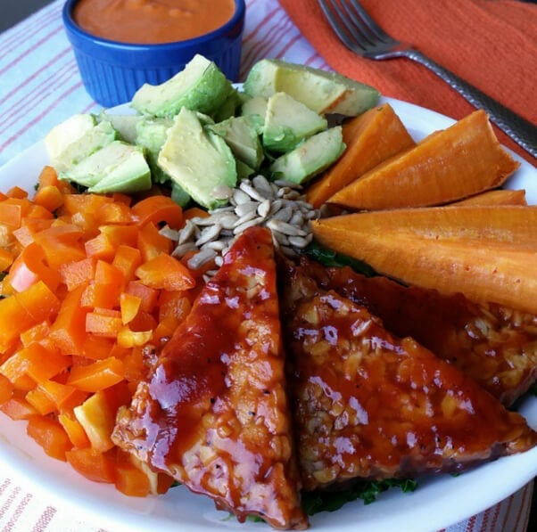 BBQ-tempeh-kale-bowl-2