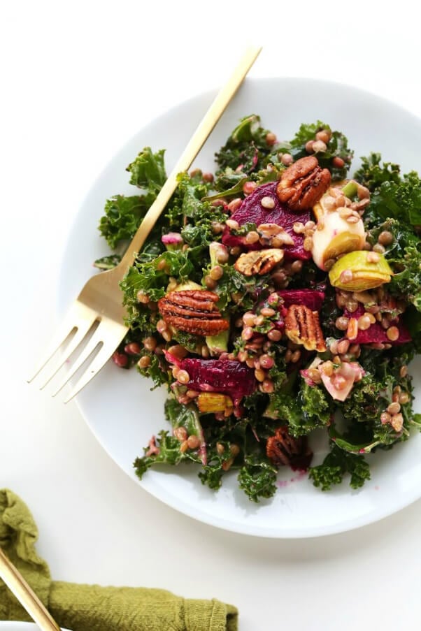 HEALTHY-satifying-winter-salad-with-kale-lentils-roasted-beets-and-leek-and-roasted-pecans-vegan-glutenfree