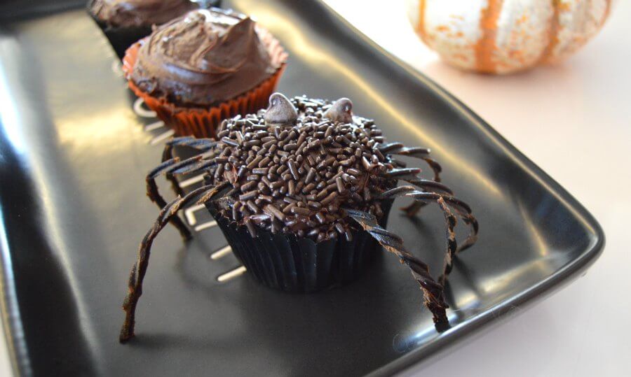 Black Widow Cupcakes