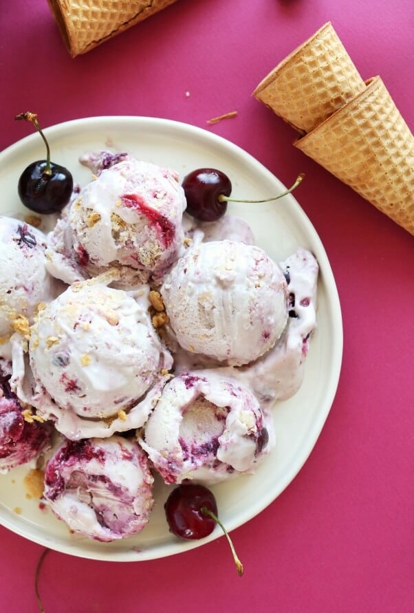 AMAZING-Vegan-Cherry-Pie-ICE-CREAM-10-ingredients-simple-methods-SO-delicious-vegan-recipe-icecream-dessert-cherry-summer