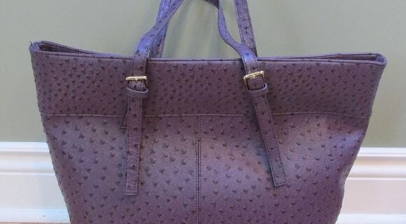 9 Vegan Ostrich Leather Purses That Are Elegant And Cruelty Free Peta 9 Vegan Ostrich Leather Purses That Are Elegant And Cruelty Free