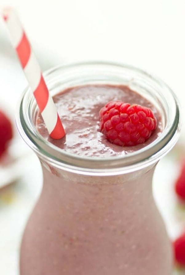 raspberry_banana_chia_smoothie