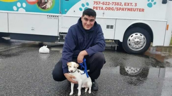 Spay/neuter clients at PETA's mobile clinic