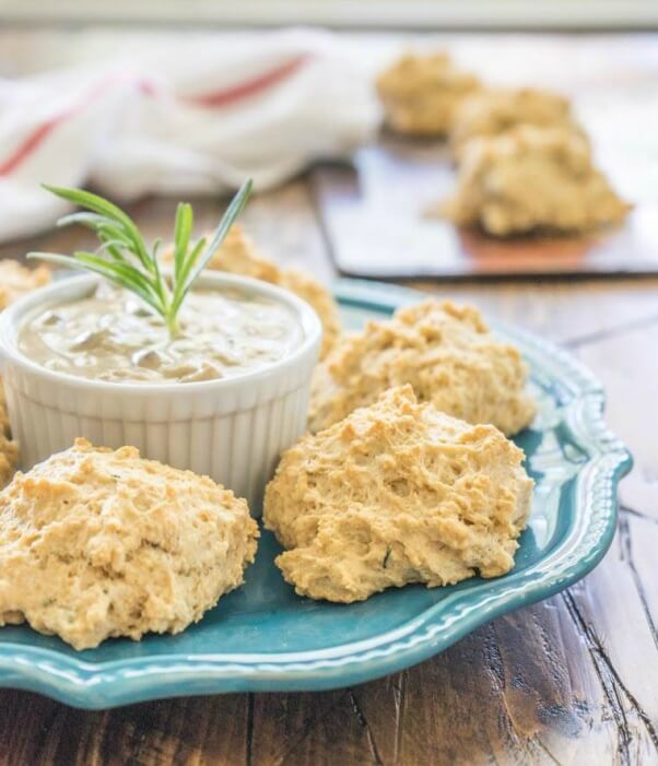 Vegan Biscuits and Gravy