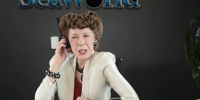 Lily Tomlin’s ‘Ernestine’ Answers Complaint Calls at ‘SeaWorld’