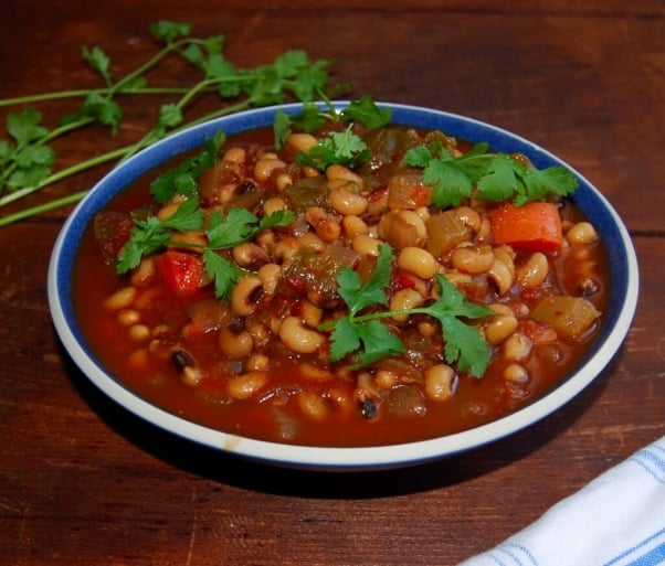 slow-cooker-black-eyed-peas-stew-