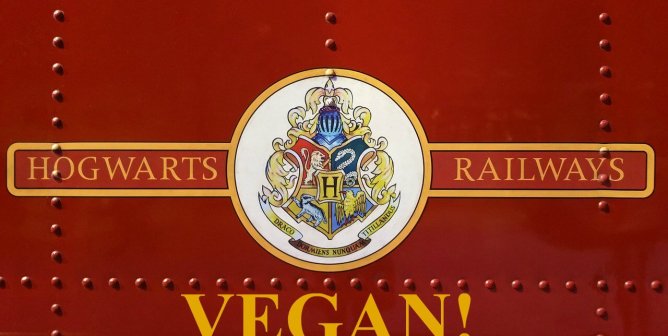 https://www.peta.org/wp-content/uploads/2016/05/harry-potter-vegan-668x336.jpg?20190103105836