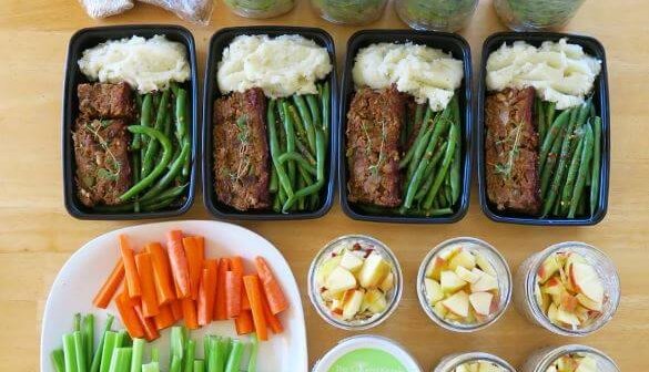 Save Time, Money, and Animals With #VeganMealPlan