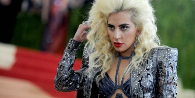 10 Reasons Why Lady Gaga Should Include Some Vegan Recipes in Her Cookbook