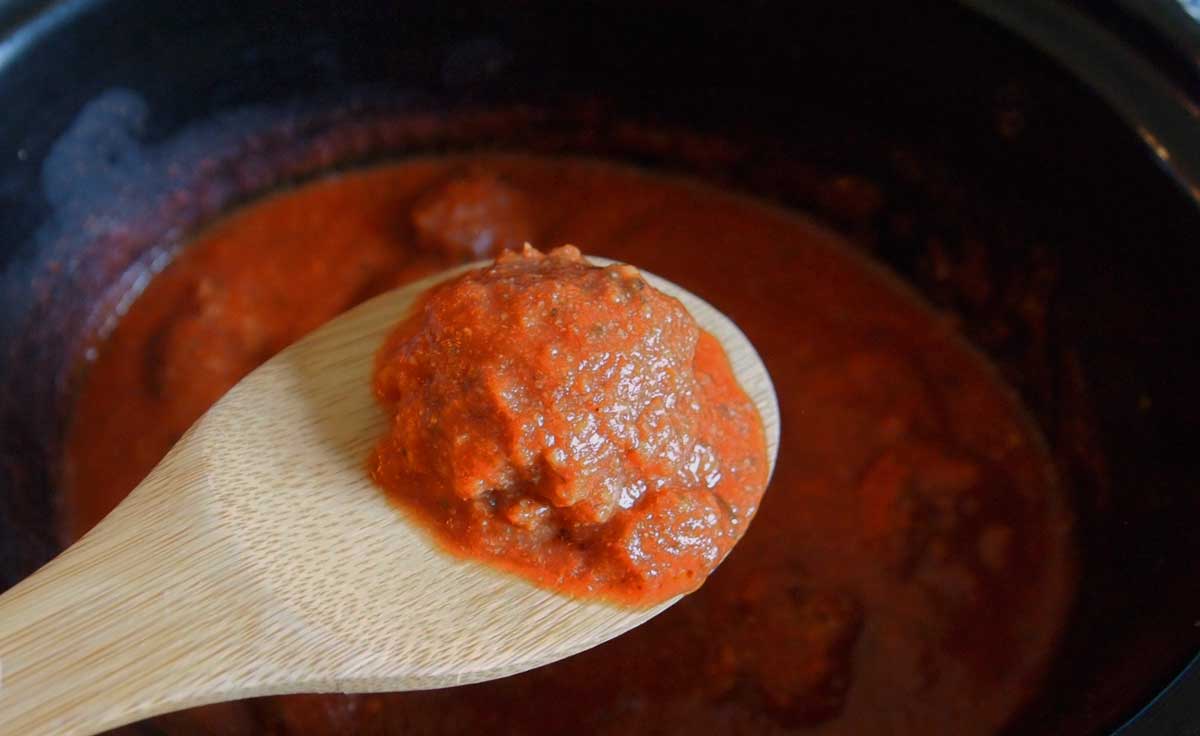 Crockpot Italian Meatless Meatballs
