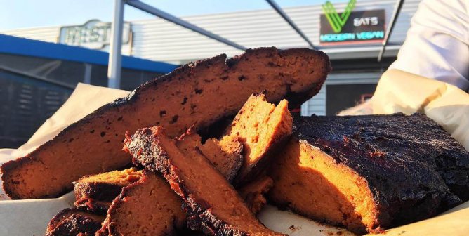 Texas Residents Freak Over New Restaurant Serving Vegan Brisket