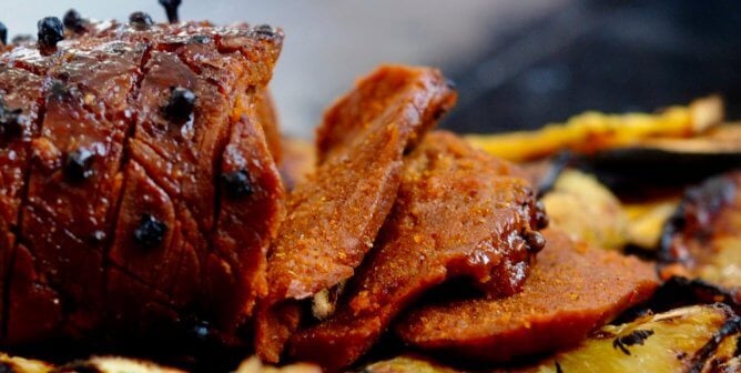 5 Vegan Ham Recipes to Bring Compassion to Your Holiday Table