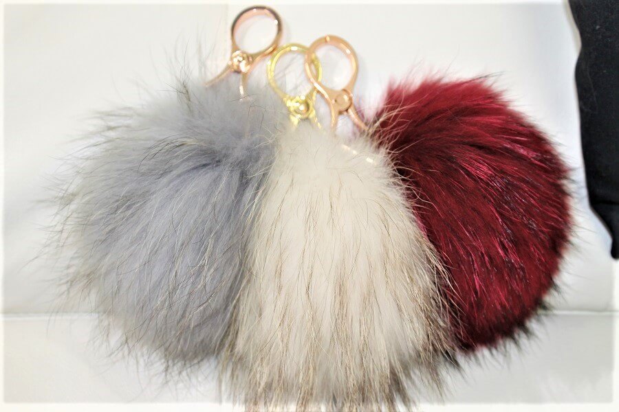 DIY Gifts: How To Make A Faux Fur Pom Pom Keychain