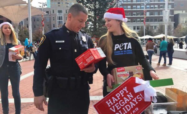 Fort Worth, TX, police give away Tofurky roasts