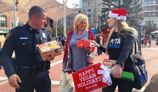 PETA and Ft. Worth police officer give away Tofurky roasts