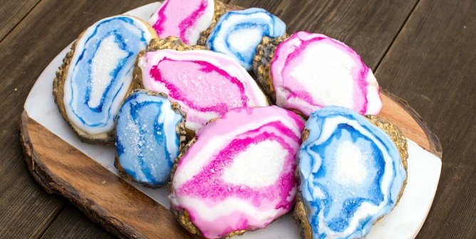 Vegan, Gluten-Free, and Magical: This Video of Geode Cookies Is Mesmerizing