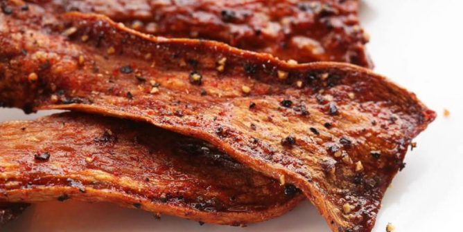 We Collected the Most Glorious Photos of Vegan Bacon From the Internet