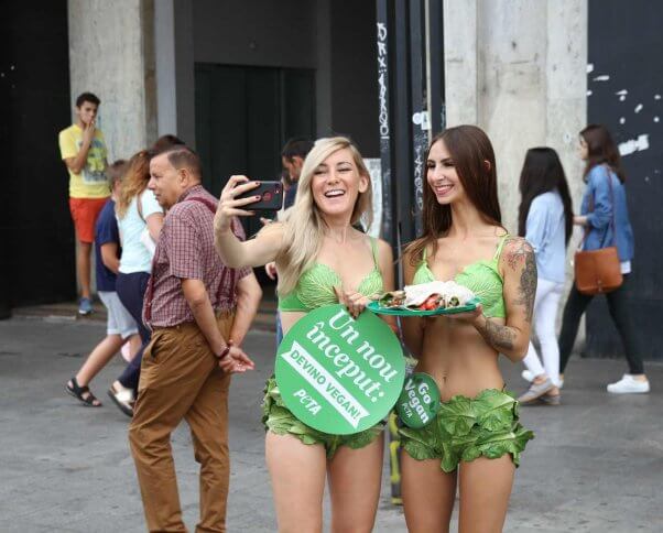 the Lettuce Ladies take a selfie in Romania