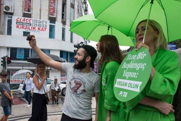 selfies in the rain--the Lettuce Ladies visit Istanbul