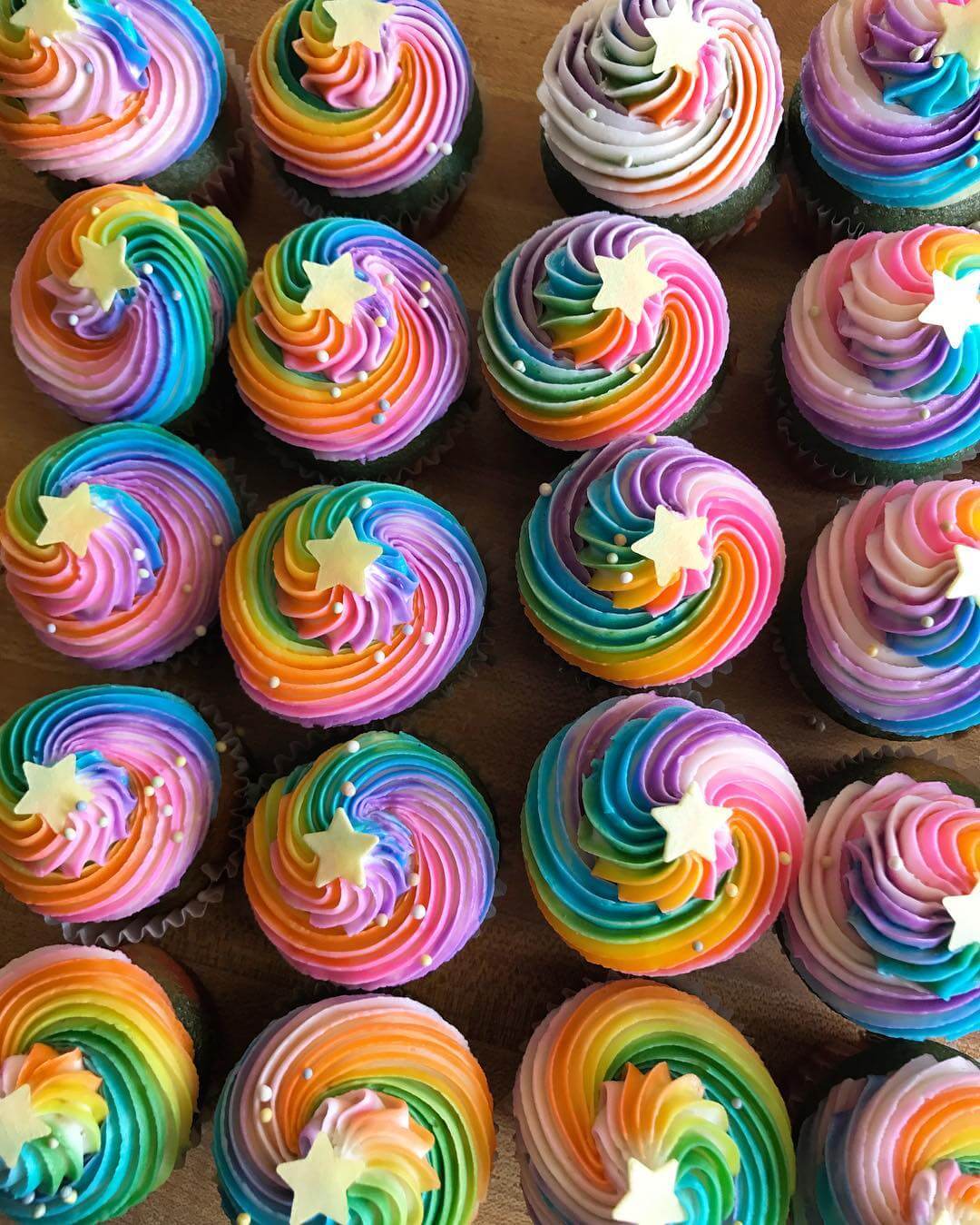 101 Ways to Use a Unicorn : Robb Pearlman : 9780789329103