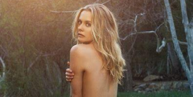 Award-Winning ‘I’d Rather Go Naked Than Wear Wool’ With Alicia Silverstone