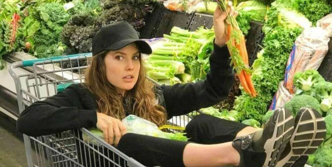 Amanda Cerny Produce Dept.