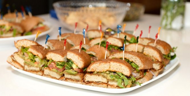 How to Get Vegan Food at Prom