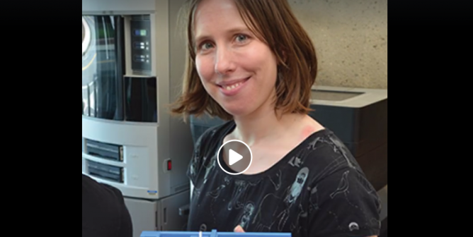 LSU bird experimenter Christine Lattin