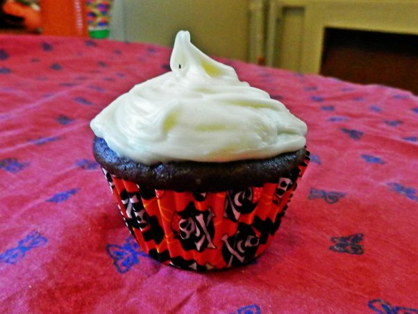 accidentally vegan snack cakes