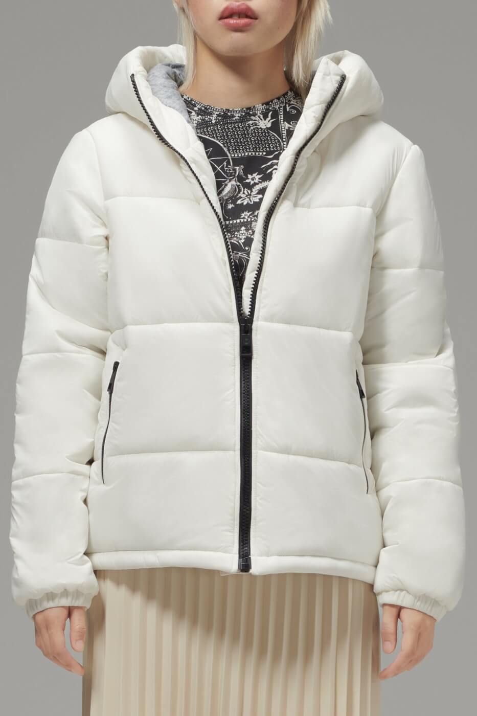 ladies short puffer jacket