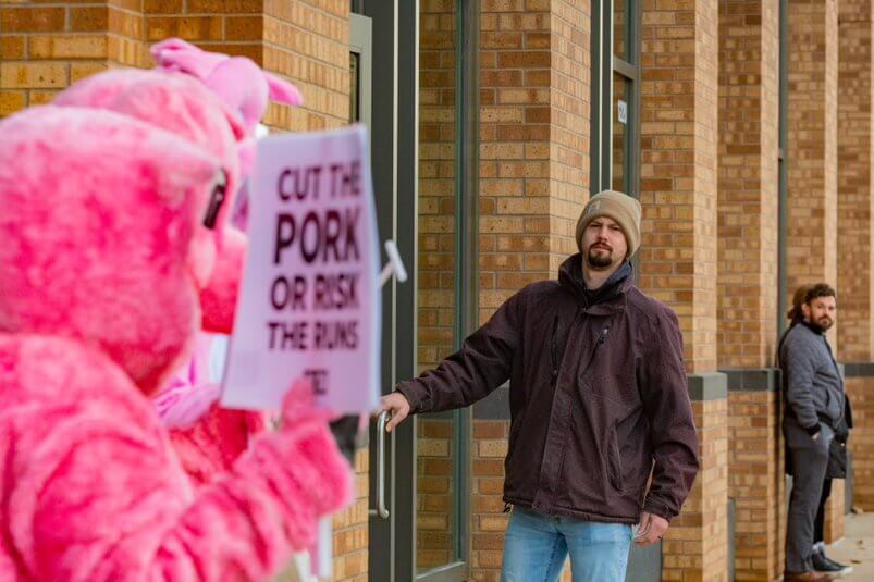 man sees peta's pig protest in des moines iowa 2020