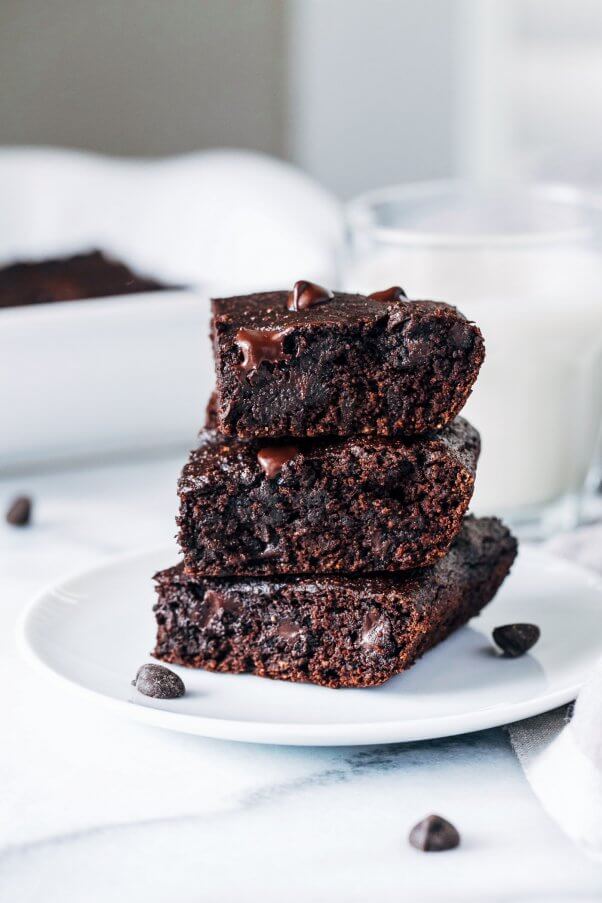 vegan avocado brownies