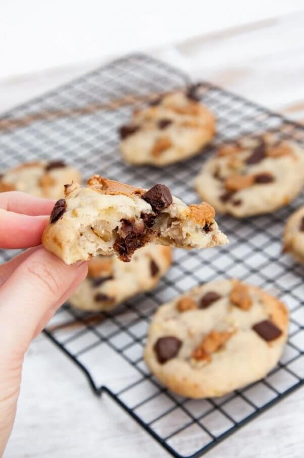 vegan chunky monkey cookies