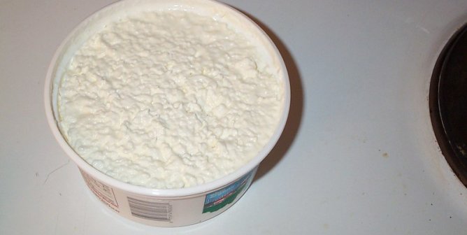 Here’s Why Cottage Cheese Is the Grossest