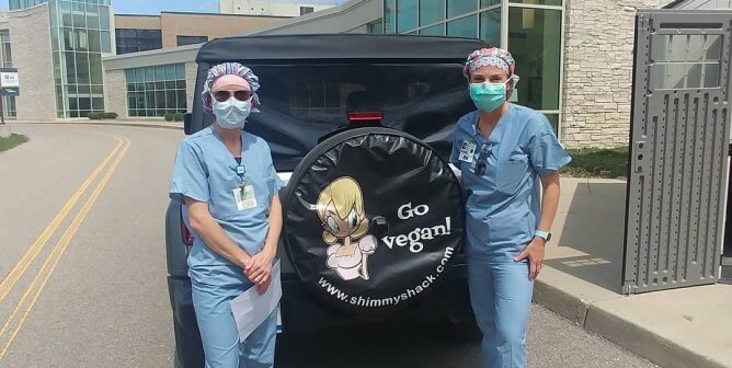 This Is How Vegans Are Helping Out During the COVID-19 Crisis