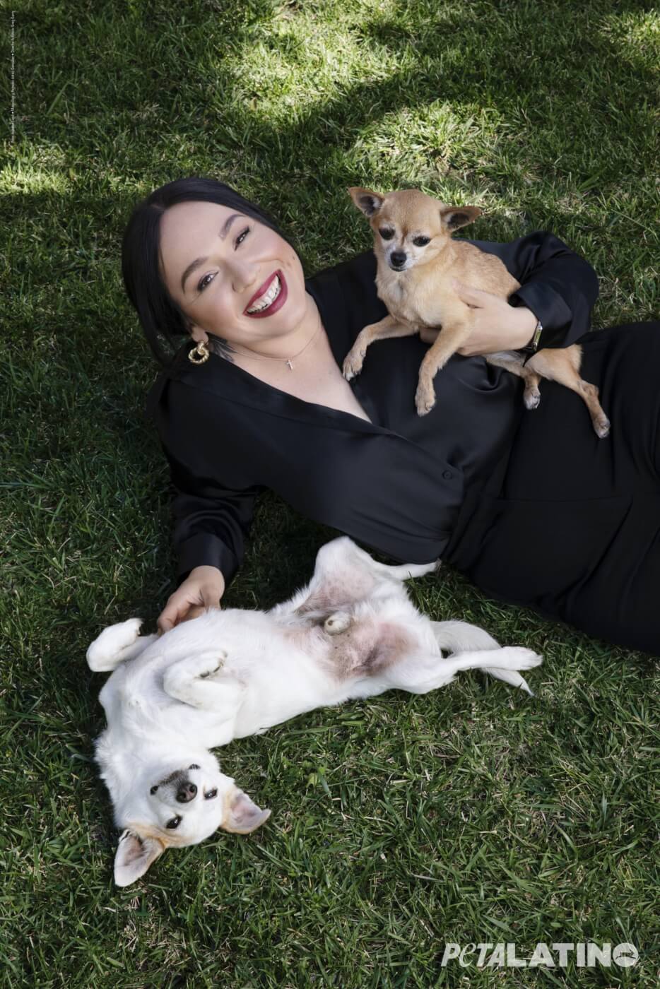 Carla Morrison and dogs in PETA Latino ad