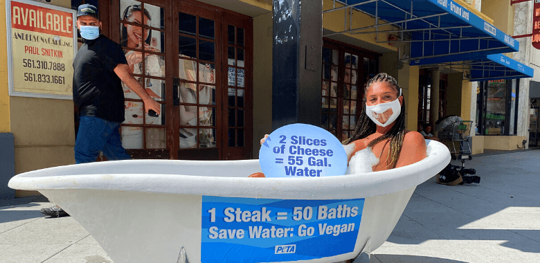 A Bubble Bath on the Sidewalk? It’s PETA’s World Water Day Protest!