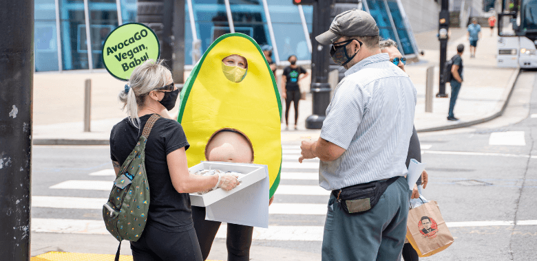 Pregnant ‘Avocado’ Births Vegan Revolution
