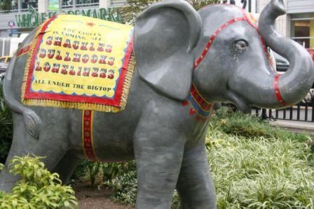 Elephant_statue.jpg